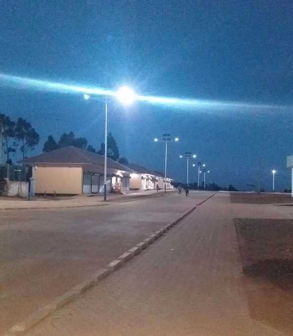 南昌市非洲科特迪瓦太阳能路灯工程